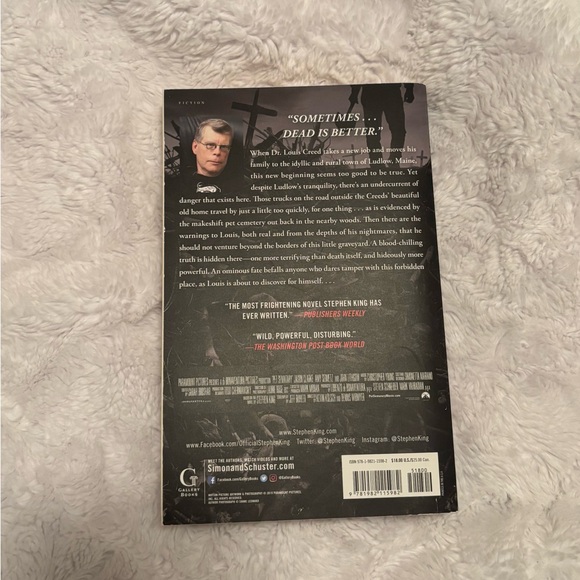Pet Sematary by Stephen King Novel - Picture 2 of 4